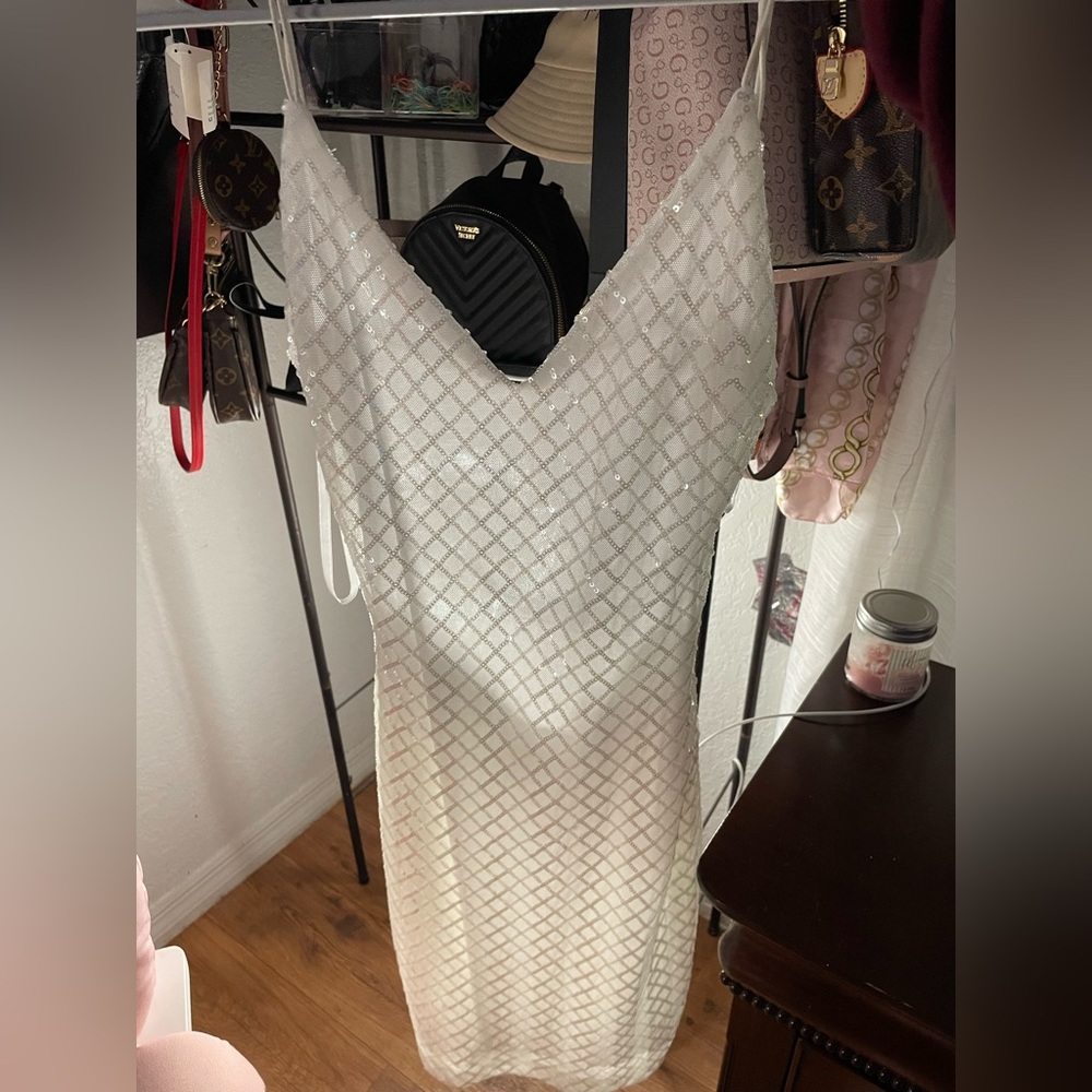 Never worn.
